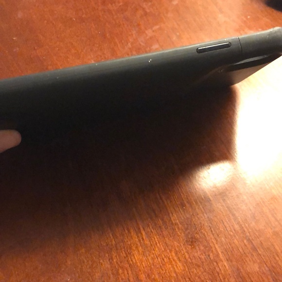 iPhone XS Max Mophie Charing Case - Picture 6 of 7